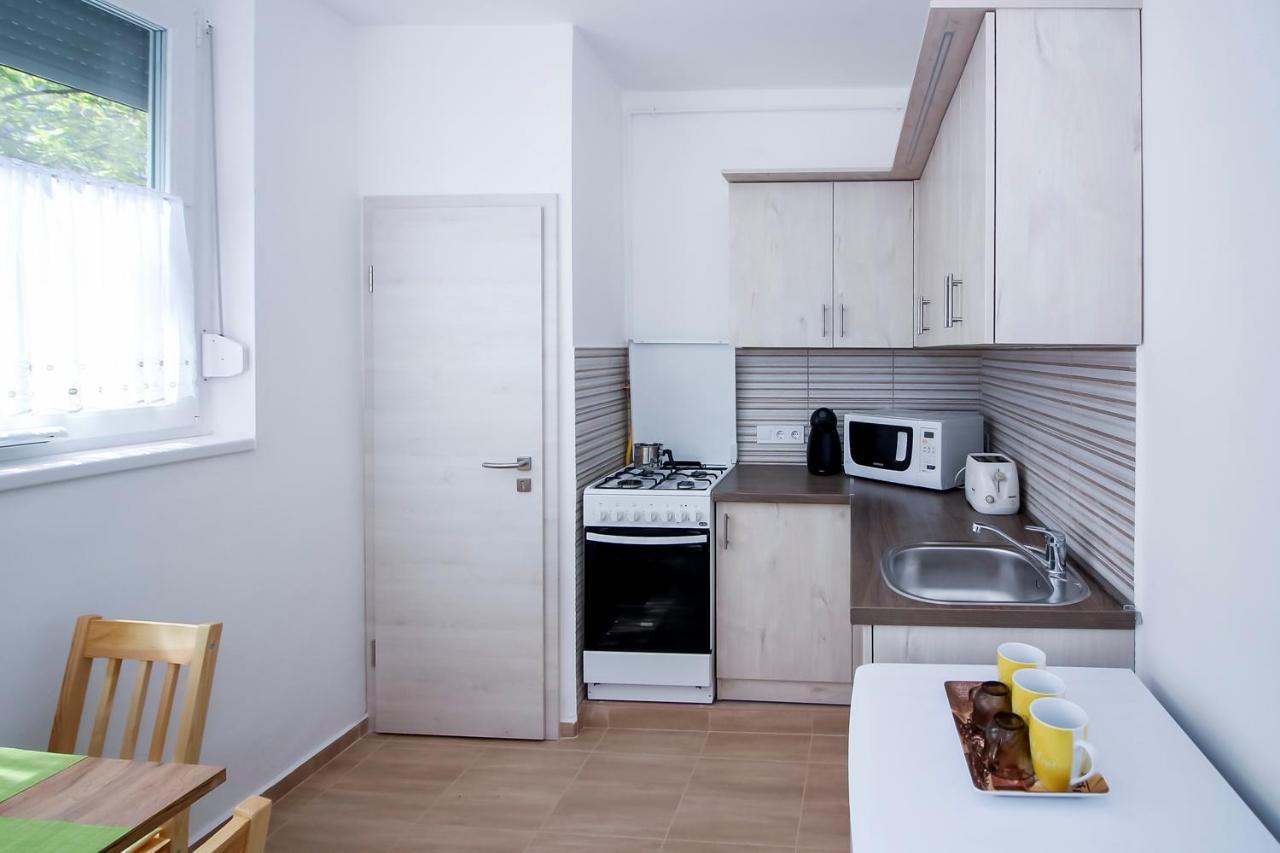 Ferienwohnung Helios Apartman Szegedin Exterior foto